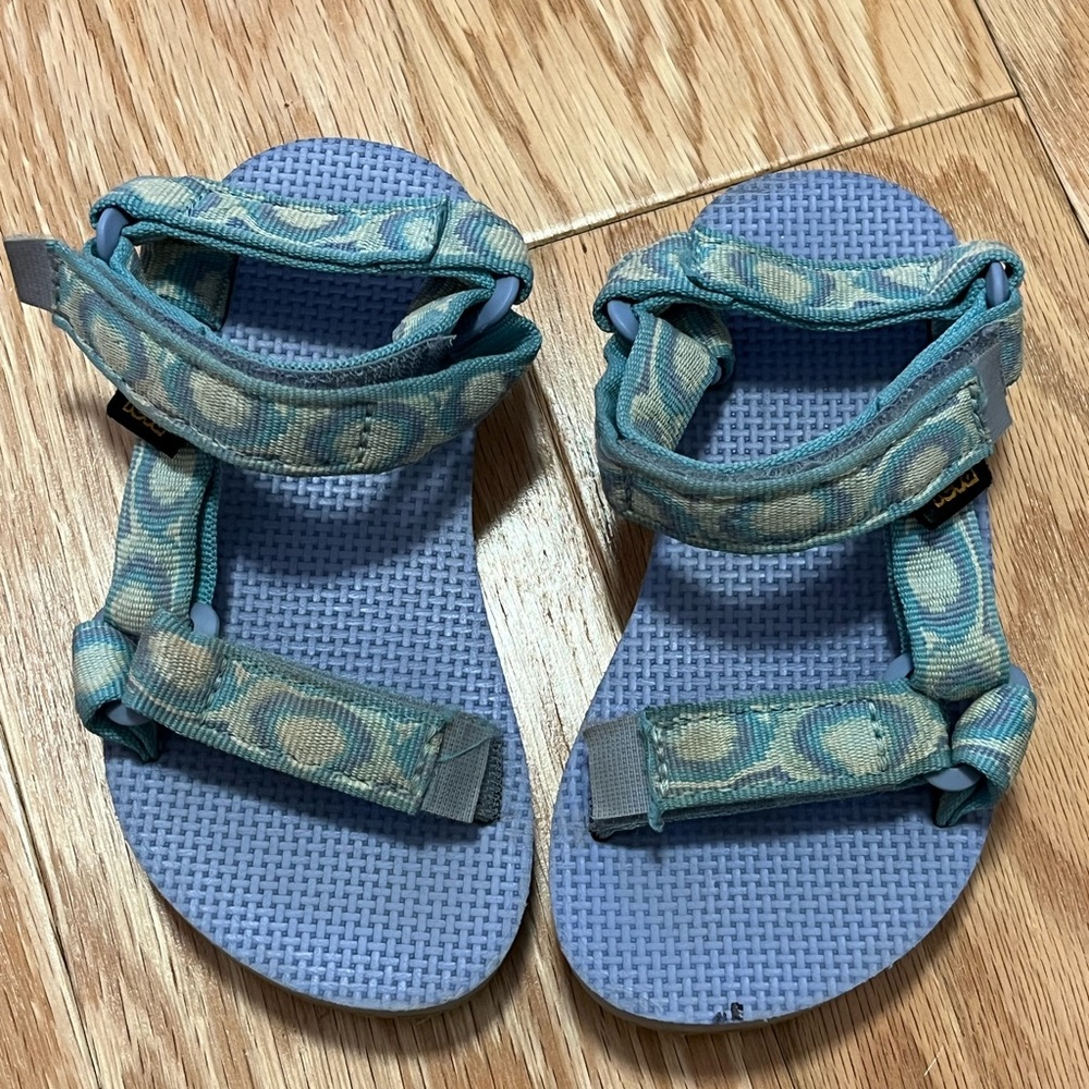 Teva shoes